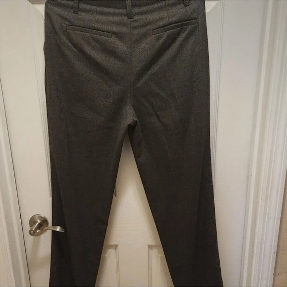 Michael Kors High Waisted pant size 6 grey